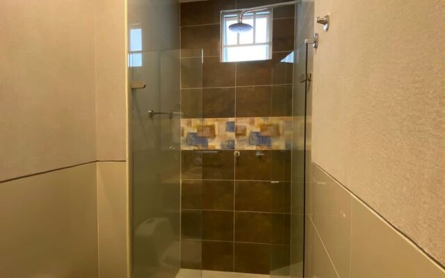 w Incredible 2BR w Unique View n AC