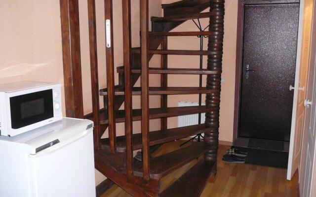 На Весенней