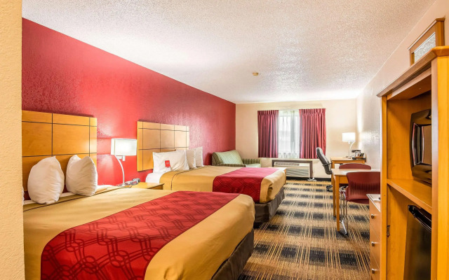 Econo Lodge at Wanamaker