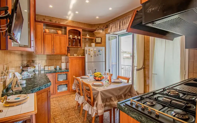 Bright Apartment Private Parking Naples