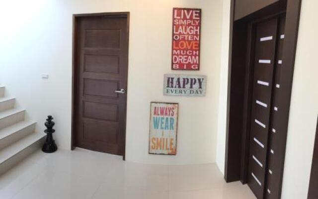 The Sunbeam Hideaway Bed & Breakfast