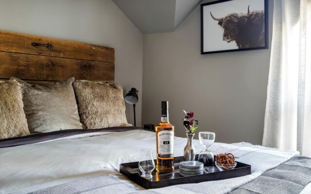 Twisted Lemon Restaurant & Boutique Inn