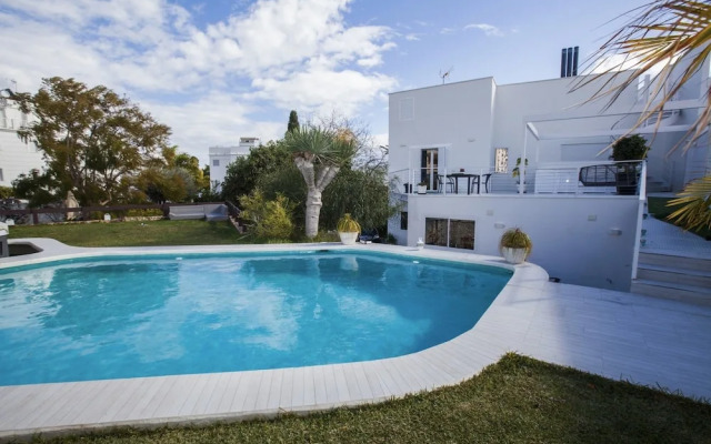 Luxury Apartments Villa San Salvador