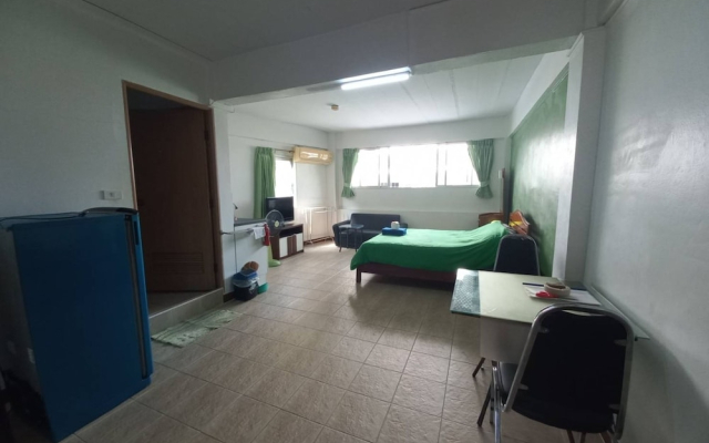 OYO 75474 Funkey Fulung Andy & Tan Guest House