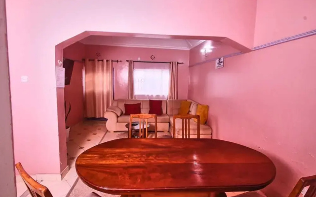 Lux Suites The Pink House Naivasha