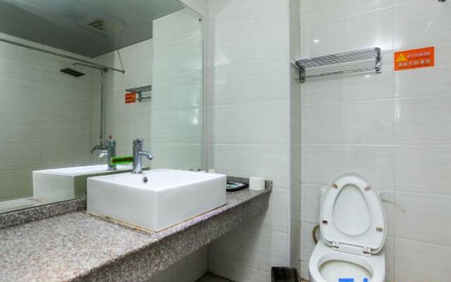 Yiyuan Holiday Hotel