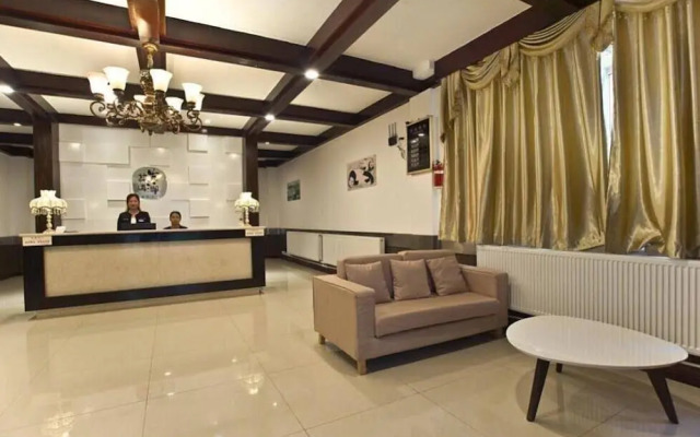 Pengzhou Anlan Holiday Manor