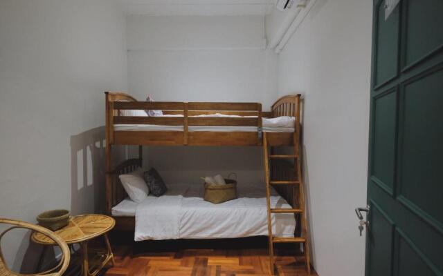 Matou Hostel and Cafe