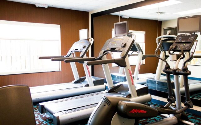 Fairfield Inn & Suites Hutchinson