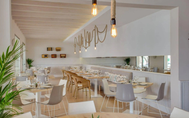 Som Llaut Boutique Hotel