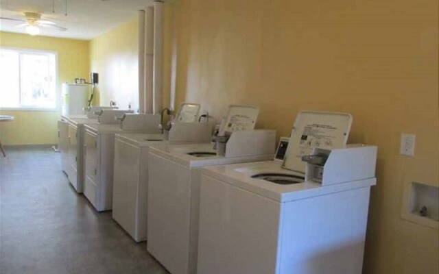 Las Palmas 121 Condo