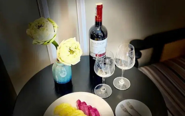 Omina Hanoi Hotel and Restaurant