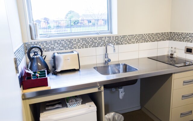 Airport Gateway Motor Lodge