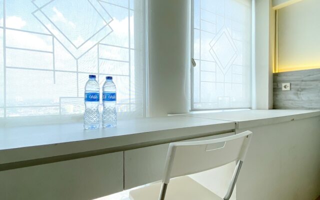 Modern Look And Comfy Studio Patraland Urbano Apartment