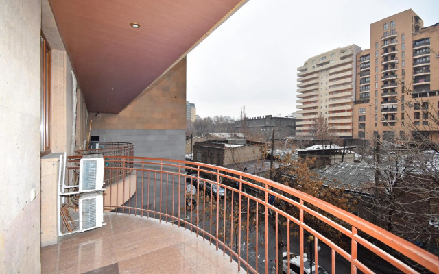 5-комнатная квартира