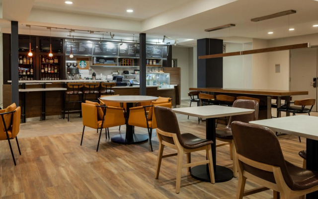 Courtyard by Marriott North Charleston Airport/Coliseum