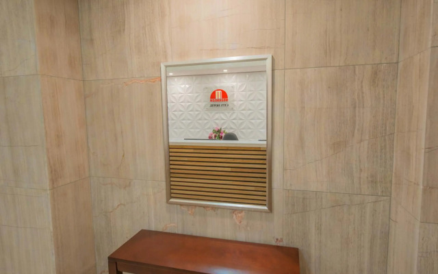 Megaboom City Hotel