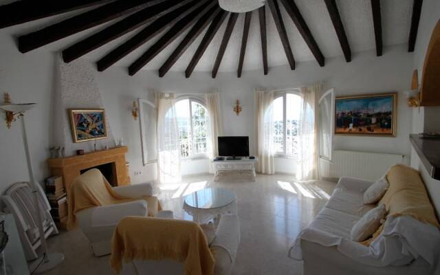 Bellevue - sea view holiday home with private pool in Benissa
