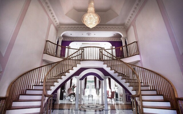 Rosewood Manor Bed & Breakfast