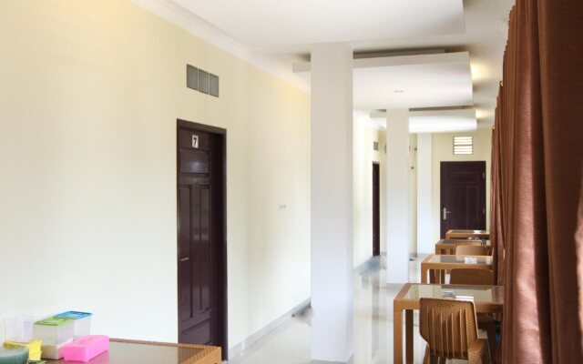 OYO 184 Grand Putri Sriwijaya