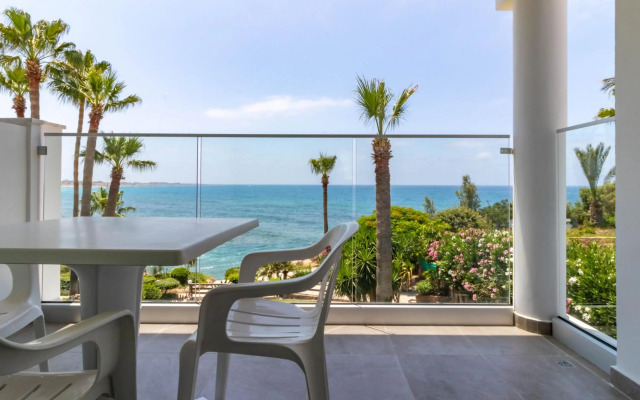 Rododafni Beach Apartments