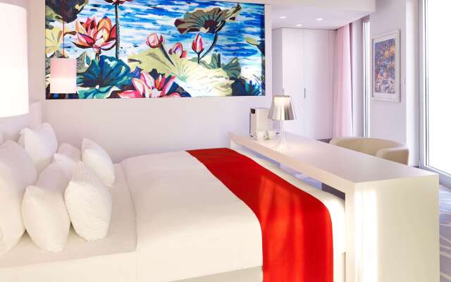 art'otel Cologne powered by Radisson Hotels