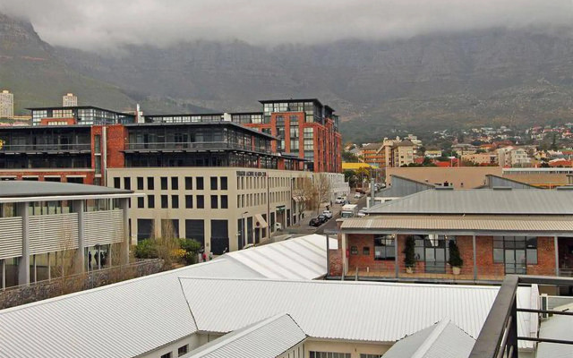 Canterbury 501 Apartment