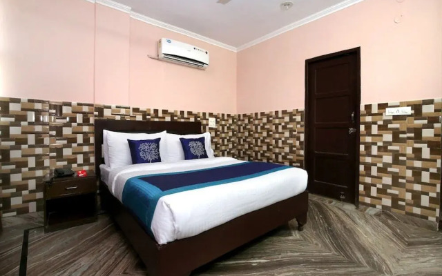 OYO 9740 Hotel Him Sagar