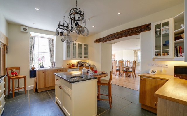 Porthcothan House