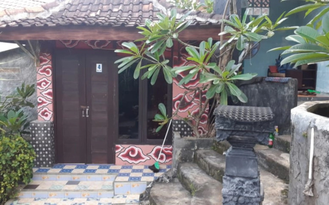 Penginapan BoB Home