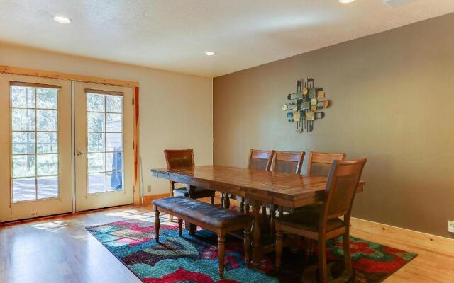 3 Mt. Baker-AC-Hot Tub-4BR/3BA