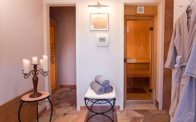 14 Bohler Brise Modern Retreat