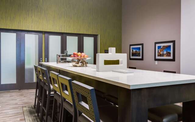 Hampton Inn White House