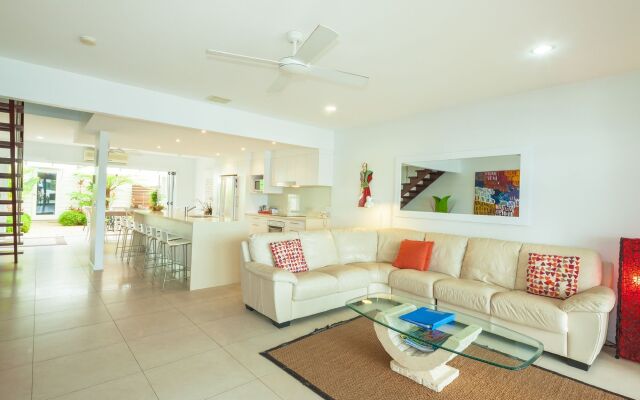 Noosa Entrance Waterfront Resort