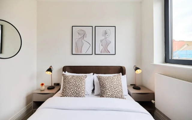 The Harlesden Breakout - Glamorous 2bdr Flat