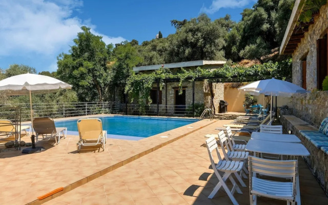 Inviting Villa In Palaiochora With Sea And Mountain Views