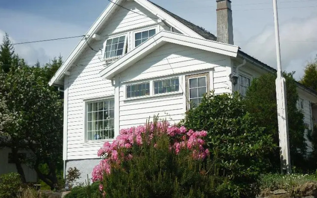 Brattetaule Gard Guesthouse