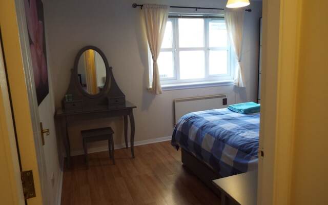 Edinburgh Palace Apartment