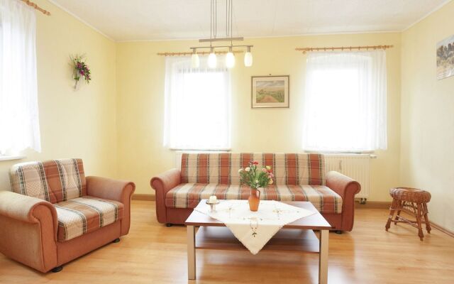 Quaint Apartment in Mittelndorf With Valley View