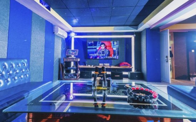 Deer  Panoramic View of Taihu Hot Spring Home Party Club – Entertainment – Suzhou