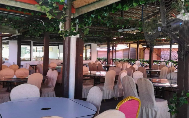 Gayang friendly water house homestay