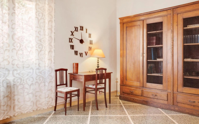 Keith Haring Cozy Apartment