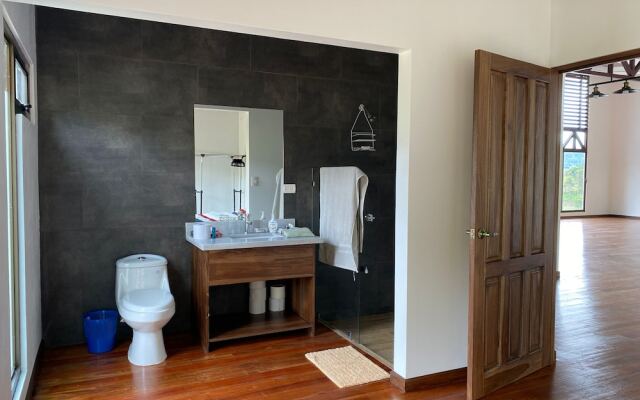 Arte de Plumas birding lodge