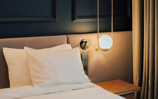The 9Th Element Hotel