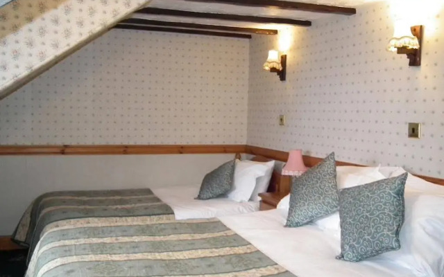 Ardlui Hotel
