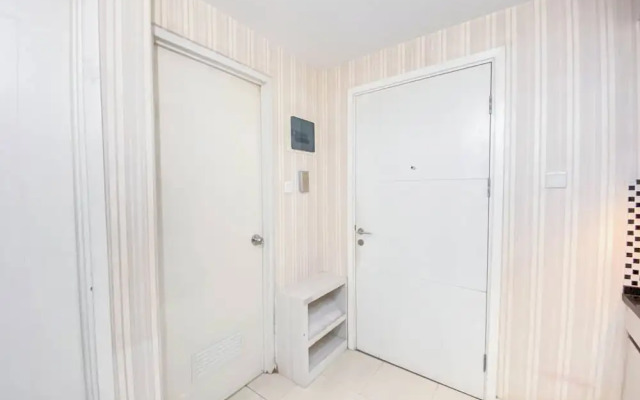 Spacious 2Br At Apartment Parahyangan Residence