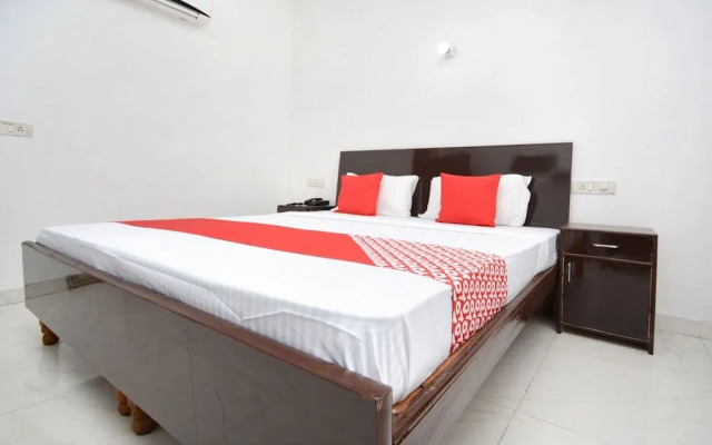 Oyo 27801 Kings Landing