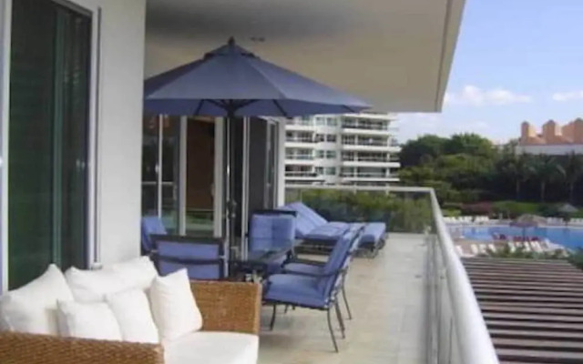 Unlimited Luxury BEGONA'S Condo