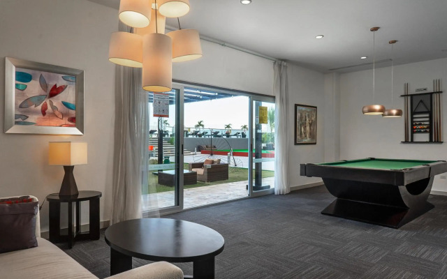 Suites Malecon Cancun
