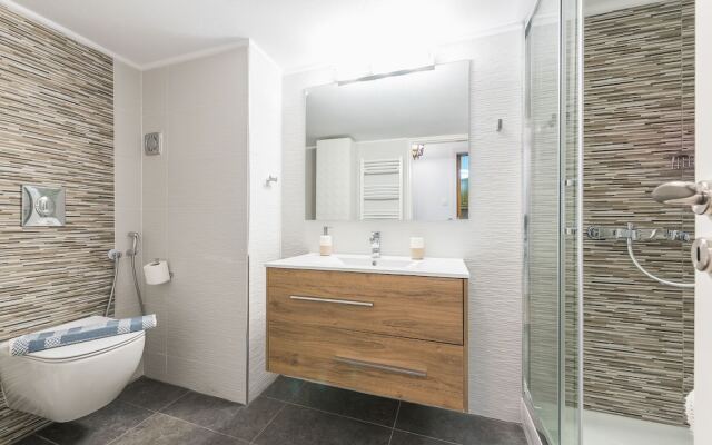 Vintage Acropolis Apartment